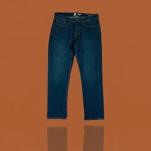 IZOD Men’s Straight Fit Comfort Stretch Dark Wash Jeans 30x30 Saltwater Edition